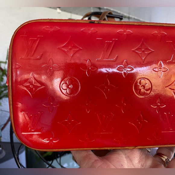 Louis Vuitton Vernis Red Monogram Houston Tote - Picture 6 of 16
